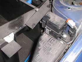 Fusebox in way